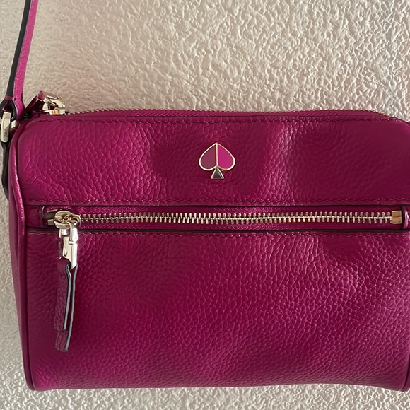 New without tags, burgundy, leather bag from Kate Spade - Picture 3 of 9